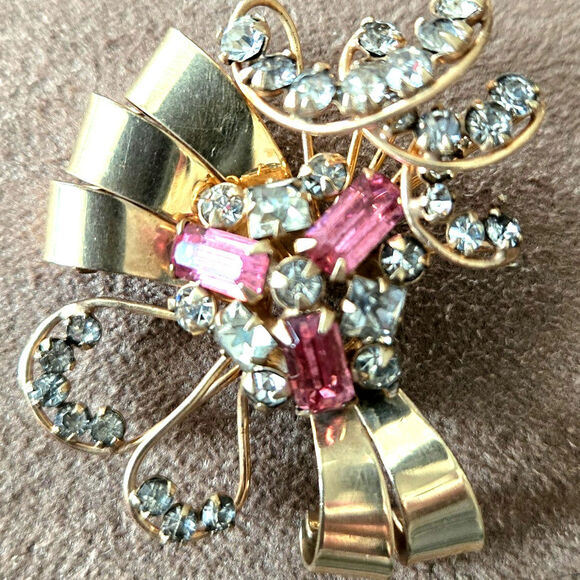 Vintage signed M&S‎ 12K Gold filled Pink and White Rhinestone Brooch or Pendant - Picture 5 of 8